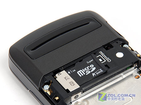 652MHz接班E2 滑盖LINUX摩托Z6独家评测 652MHz接班E2 滑盖LINUX摩托Z6独家评测